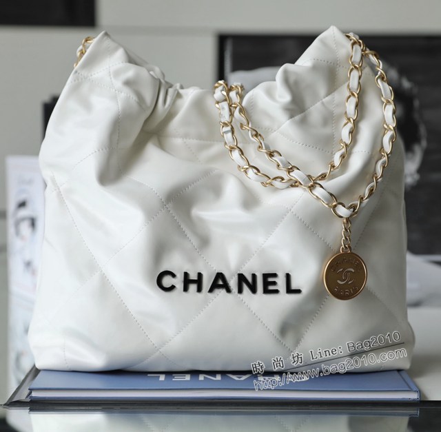Chanel專櫃新款火爆小號22bag包購物袋 香奈兒收納袋白色黑扣原廠小羊皮鏈條肩背手袋手提袋 djc5262